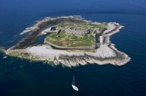 St Marcouf islands © Philip Plisson / Plisson La Trinité / AA16986 - Photo Galleries - Fort