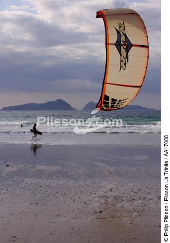 Sur une plage de Vigo - © Philip Plisson / Plisson La Trinité / AA17008 - Nos reportages photos - Galice