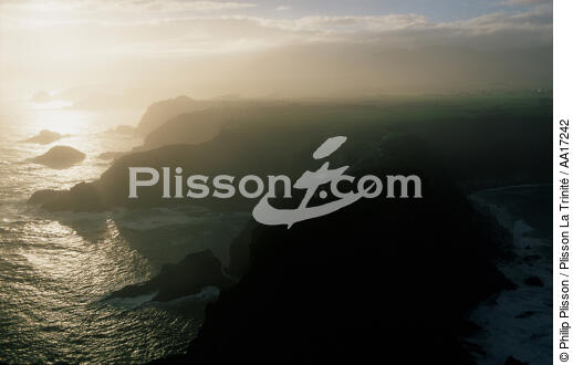 Cabo Vidio. - © Philip Plisson / Plisson La Trinité / AA17242 - Nos reportages photos - Contre-jour