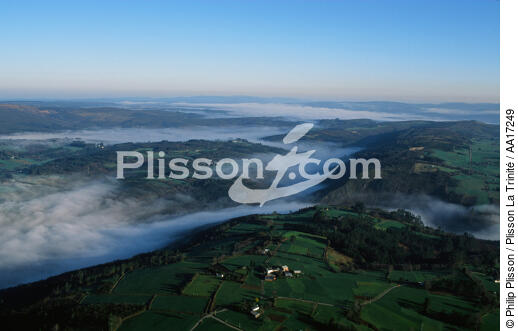 Les Asturies. - © Philip Plisson / Plisson La Trinité / AA17249 - Nos reportages photos - Brume