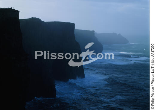 Cliffs of Moher - © Philip Plisson / Plisson La Trinité / AA17290 - Nos reportages photos - Irlande, l'île verte