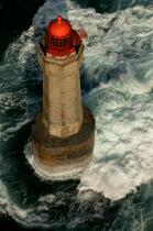 La Jument lighthouse © Philip Plisson / Plisson La Trinité / AA17334 - Photo Galleries - Wave
