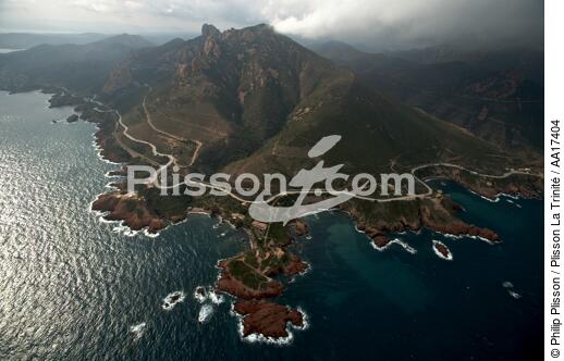 L'Esterel Cap - © Philip Plisson / Plisson La Trinité / AA17404 - Photo Galleries - Cape