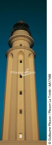 The lighthouse of Trafalgar - © Guillaume Plisson / Plisson La Trinité / AA17488 - Photo Galleries - Vertical panoramic
