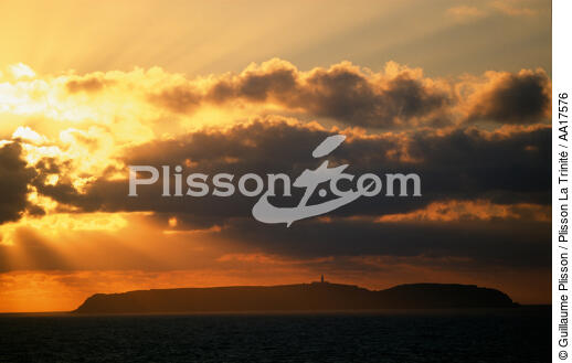 Lighthouse of Berlenga, Estremadure, Portugal - © Guillaume Plisson / Plisson La Trinité / AA17576 - Photo Galleries - Sunset