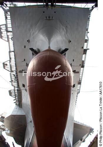 Aircraft carrier Charles de Gaulle bulb - © Philip Plisson / Plisson La Trinité / AA17610 - Photo Galleries - Aircraft carrier