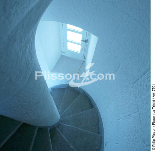 L'escalier du phare de la Teignouse. - © Philip Plisson / Plisson La Trinité / AA17701 - Nos reportages photos - Phare [56]