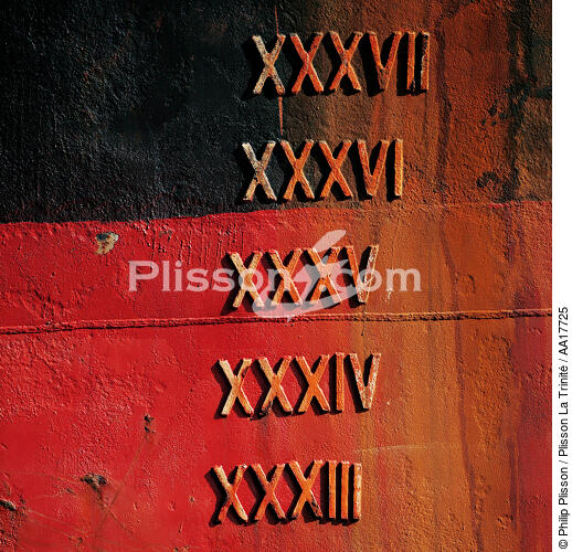 Coque de bateau. - © Philip Plisson / Plisson La Trinité / AA17725 - Nos reportages photos - Format carré