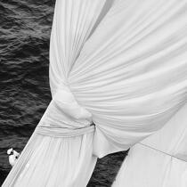 In the sails. © Guillaume Plisson / Plisson La Trinité / AA17775 - Photo Galleries - Black and white
