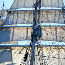 In the mast of Belem. © Philip Plisson / Plisson La Trinité / AA17790 - Photo Galleries - Elements of boat