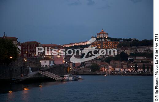 Sur les quais de Porto - © Philip Plisson / Plisson La Trinité / AA17871 - Nos reportages photos - Porto (Portugal)