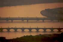 Le pont de Pierre à Bordeaux © Philip Plisson / Plisson La Trinité / AA18143 - Nos reportages photos - Fleuve