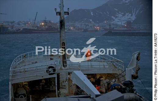 Capelin fishing in Iceland. - © Philip Plisson / Plisson La Trinité / AA18273 - Photo Galleries - Storms