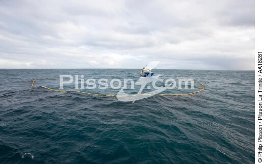 Capelin fishing in Iceland. - © Philip Plisson / Plisson La Trinité / AA18281 - Photo Galleries - Fishing nets