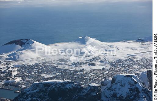 Les îles Westman en Islande. - © Philip Plisson / Plisson La Trinité / AA18293 - Nos reportages photos - Neige