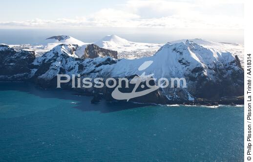 Les îles Westman en Islande. - © Philip Plisson / Plisson La Trinité / AA18314 - Nos reportages photos - Neige
