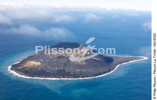 Les îles Westman en Islande. - © Philip Plisson / Plisson La Trinité / AA18320 - Nos reportages photos - Volcan