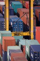 Containers in the port of Le Havre. © Philip Plisson / Plisson La Trinité / AA18371 - Photo Galleries - Normandie