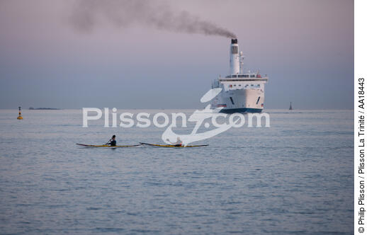 Plymouth - © Philip Plisson / Plisson La Trinité / AA18443 - Nos reportages photos - Ferry