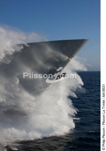 Military frigate, Chevalier Paul. - © Philip Plisson / Plisson La Trinité / AA18531 - Photo Galleries - Bow