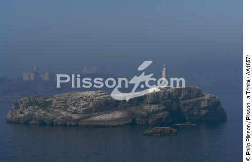 Santander - © Philip Plisson / Plisson La Trinité / AA18571 - Photo Galleries - Sky