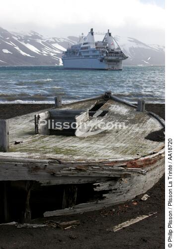 L'île de la déception en Antarctique. - © Philip Plisson / Plisson La Trinité / AA18720 - Nos reportages photos - Shetland du Sud