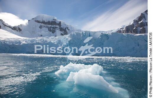Glacier in Antarctica. - © Philip Plisson / Plisson La Trinité / AA18735 - Photo Galleries - Mountain