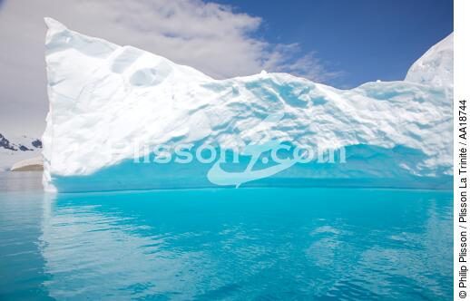 Antarctica. - © Philip Plisson / Plisson La Trinité / AA18744 - Photo Galleries - Glacier
