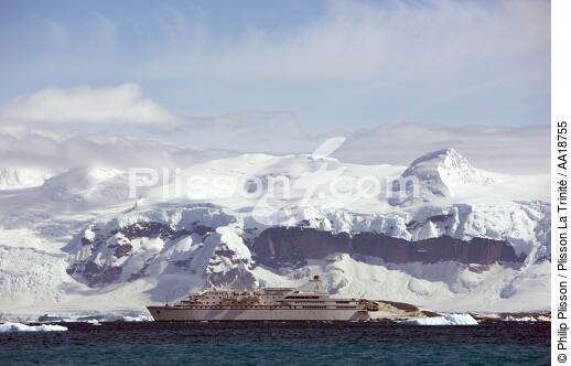 Antarctica. - © Philip Plisson / Plisson La Trinité / AA18755 - Photo Galleries - Passenger Liner