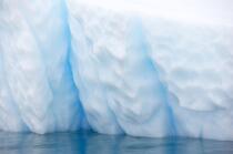 Antarctique. © Philip Plisson / Plisson La Trinité / AA18770 - Nos reportages photos - Glacier