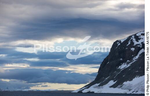 Antarctique. - © Philip Plisson / Plisson La Trinité / AA18775 - Nos reportages photos - Glacier