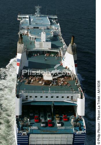 Ferry dans la manche. - © Philip Plisson / Plisson La Trinité / AA19238 - Nos reportages photos - Ferry