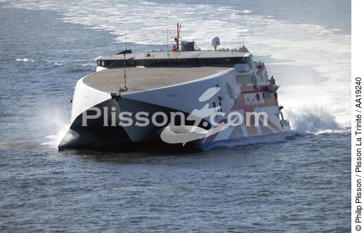 Ferry dans la Manche - © Philip Plisson / Plisson La Trinité / AA19240 - Nos reportages photos - Ferry