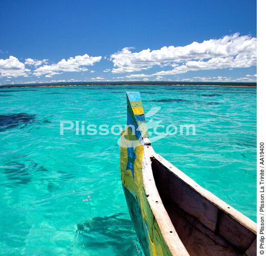 Pirogue malgache - © Philip Plisson / Plisson La Trinité / AA19400 - Nos reportages photos - Bateau à rames