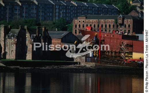 Port Glasgow - © Philip Plisson / Plisson La Trinité / AA19467 - Photo Galleries - Town [Scot]