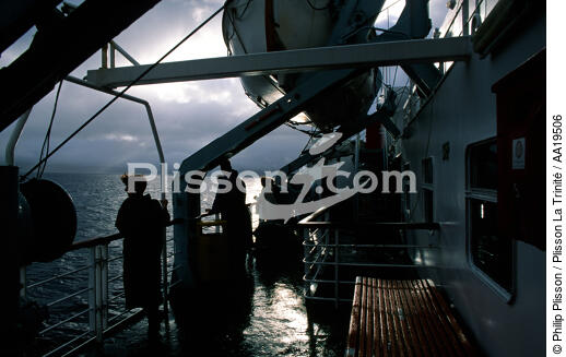 Ferry of the Caledonian MacBrayne - © Philip Plisson / Plisson La Trinité / AA19506 - Photo Galleries - Ferry boat