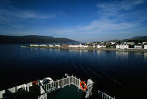 Back on the Mainland by the Ullapool © Philip Plisson / Plisson La Trinité / AA19538 - Photo Galleries - Broom (Loch)