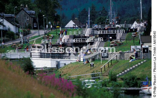 Series of locks on the Caledonian Canal to Fort Augustus - © Philip Plisson / Plisson La Trinité / AA19540 - Photo Galleries - Lock