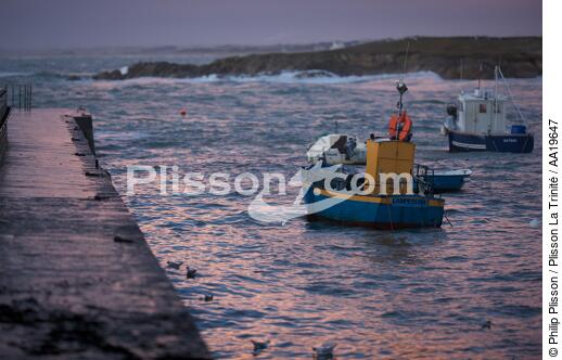 Portivy harbour - © Philip Plisson / Plisson La Trinité / AA19647 - Photo Galleries - Storm at sea