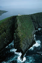 Barra Head lighthouse in Scotland © Philip Plisson / Pêcheur d’Images / AA19673 - Photo Galleries - Great Britain Lighthouses