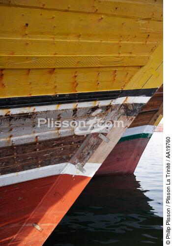 In Dubaï Creek - © Philip Plisson / Plisson La Trinité / AA19760 - Photo Galleries - Elements of boat