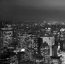 New-York by night. © Philip Plisson / Plisson La Trinité / AA19824 - Nos reportages photos - Format carré