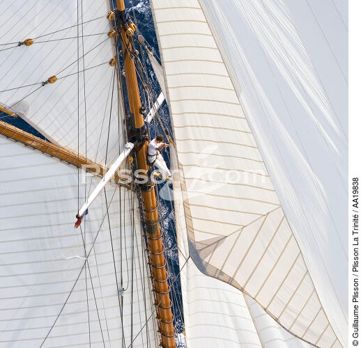 Classic yacht. - © Guillaume Plisson / Plisson La Trinité / AA19838 - Nos reportages photos - Yachting