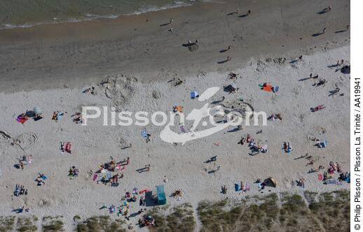 Carnac,plage. - © Philip Plisson / Plisson La Trinité / AA19941 - Nos reportages photos - Foule