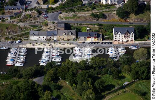 Port of La Roche Bernard. - © Philip Plisson / Plisson La Trinité / AA20052 - Photo Galleries - River [56]