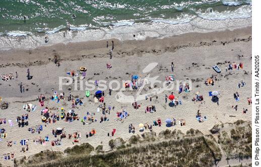Plage de Saint-Gildas de Rhuys. - © Philip Plisson / Plisson La Trinité / AA20205 - Photo Galleries - Crowd