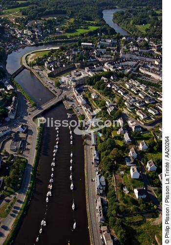 Hennebont. - © Philip Plisson / Plisson La Trinité / AA20264 - Nos reportages photos - Pont