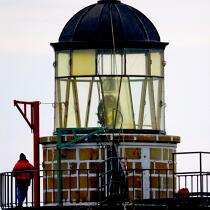 The lantern of Ar Men lighthouse © Philip Plisson / Plisson La Trinité / AA20268 - Photo Galleries - Square format