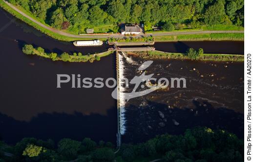 Polvern lock on the river Blavet, Hennebont. - © Philip Plisson / Plisson La Trinité / AA20270 - Photo Galleries - River [56]