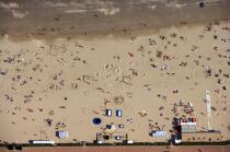 Beach of La Baule. © Philip Plisson / Plisson La Trinité / AA20286 - Photo Galleries - Crowd